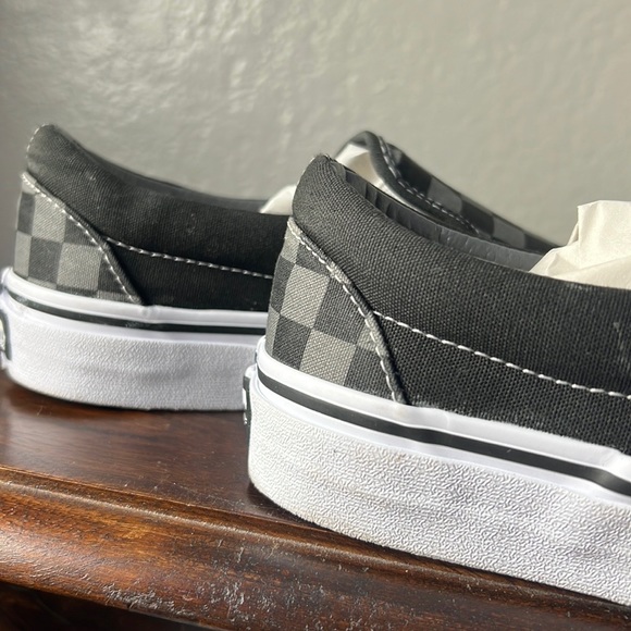Vans Men's Classic Slip On Sneakers size 7 - Picture 9 of 9